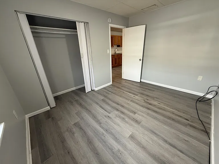 1107 Louis St #C — Photo 3