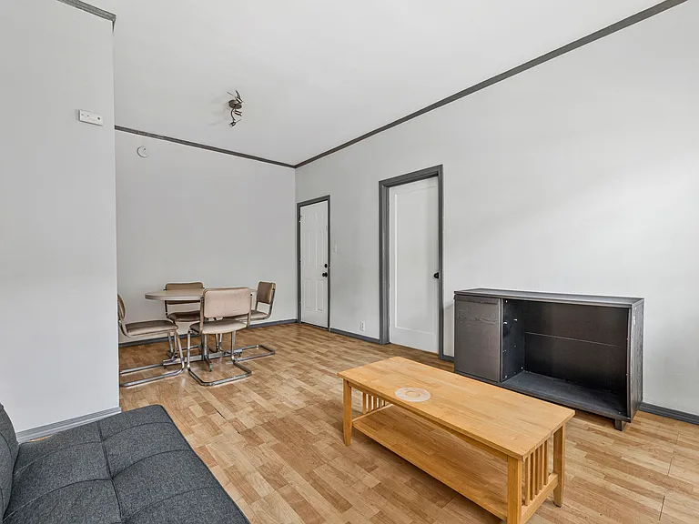 2816 Ellendale Pl #6 — Photo 3