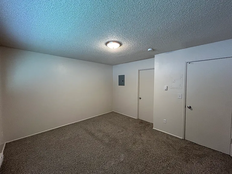 Washington Park Apartments — Photo 48