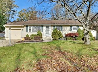 48 Dogwood Ln, Toms River, NJ 08753