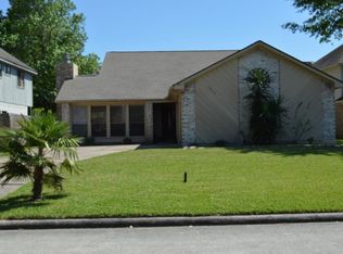 19214 Hikers Trail Dr, Humble, TX 77346