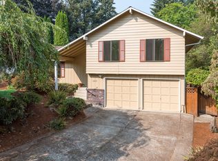 13515 SW Village Glenn Dr, Tigard, OR 97223