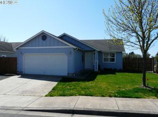 1654 S 59th St, Springfield, OR 97478