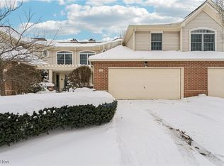 401 Bounty Way APT 238, Avon Lake, OH 44012