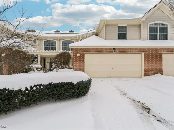 401 Bounty Way APT 238, Avon Lake, OH 44012
