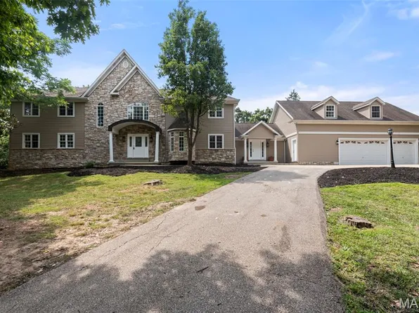 35 Wilderness Rd, Eureka, MO 63025