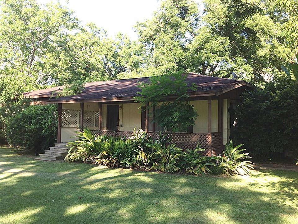 1st image of 608 Pecan Valley Dr