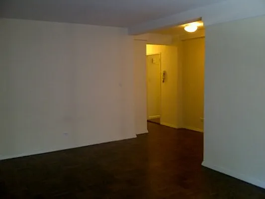 Rented by Classic Marketing- 530 Park1 | media 15