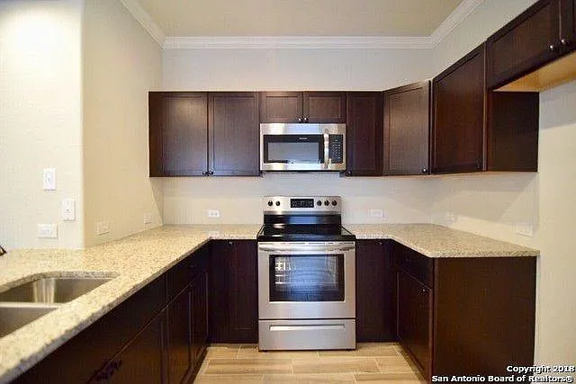 6403 Melanzane Ave #2 — Photo 7
