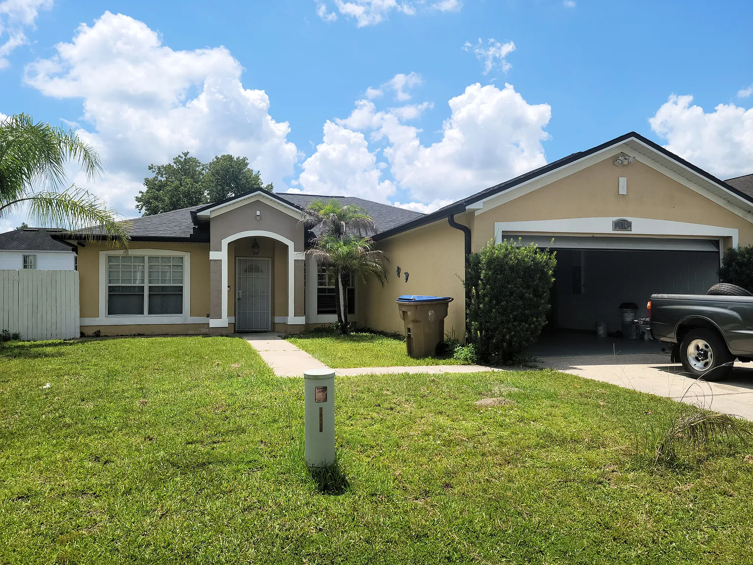 3 bed, 1422 sqft, $1,800 — Photo 2