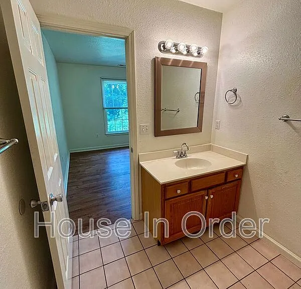 41 Atkins St #E2 — Photo 21