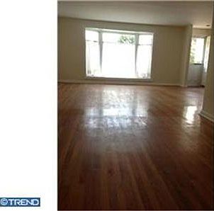 4th image of 1115 Alexander Ave