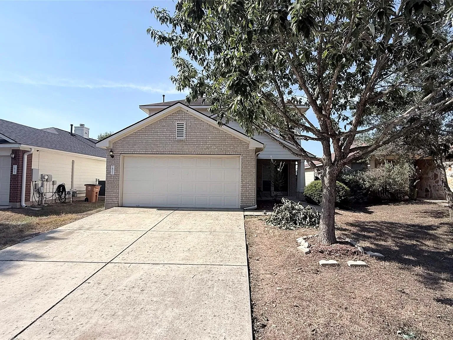 3 bed, 2.5 bath, 1560 sqft, $2,050 — Photo 3