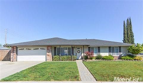 2nd image of 1621 Clevenger Dr