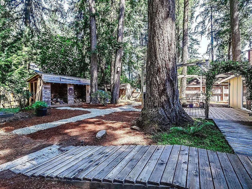 18609 Kristi Way, Lake Oswego, Ore. - 18609 Kristi Way