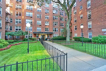 50 Fort Place, #B3A/B