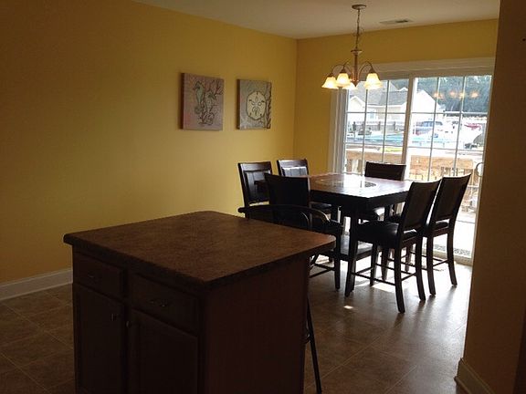 2nd image of 433 Rockland Dr