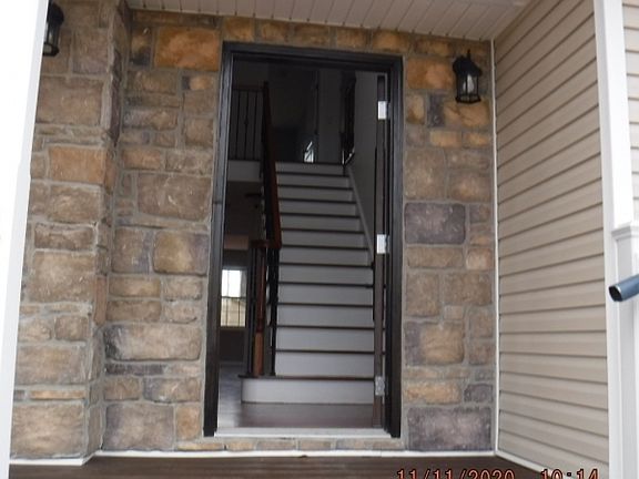 2nd image of 1305 Bleecher St