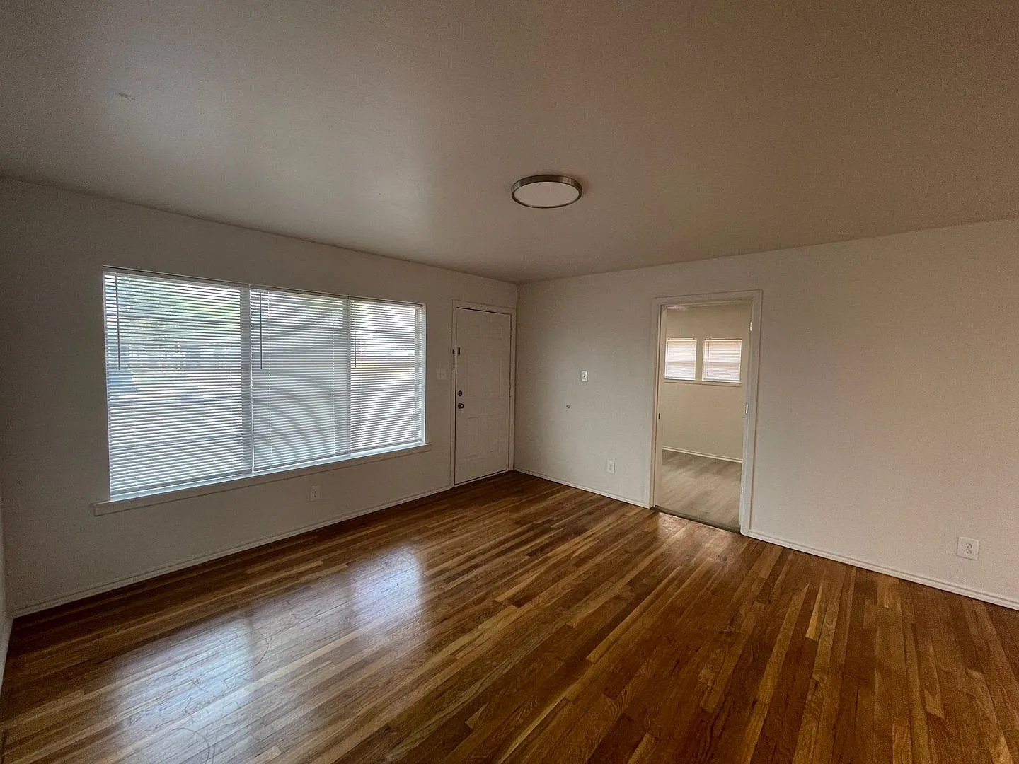 Space, Comfort & Convenience 4-Bedroom Home Base in Big Spring! — Photo 4