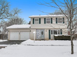 1490 Westbury Dr, Hoffman Estates, IL 60192