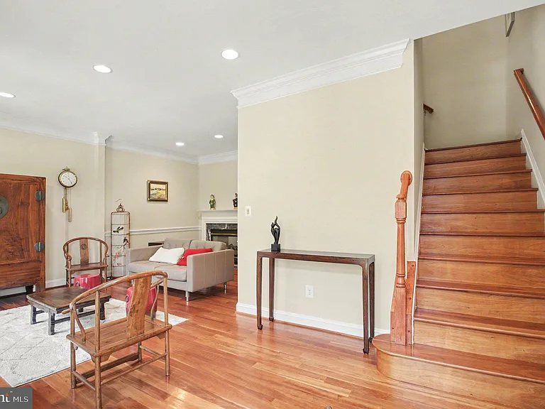 1305 Sundial Dr — Photo 8