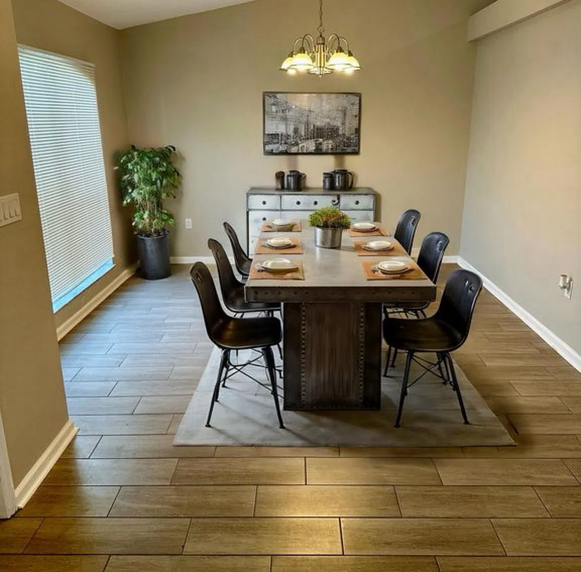 3 bed, 1814 sqft, $2,400 — Photo 4