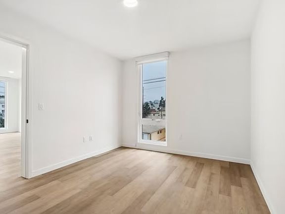 3rd image of 11701 Santa Monica Blvd #Ee7c48abd