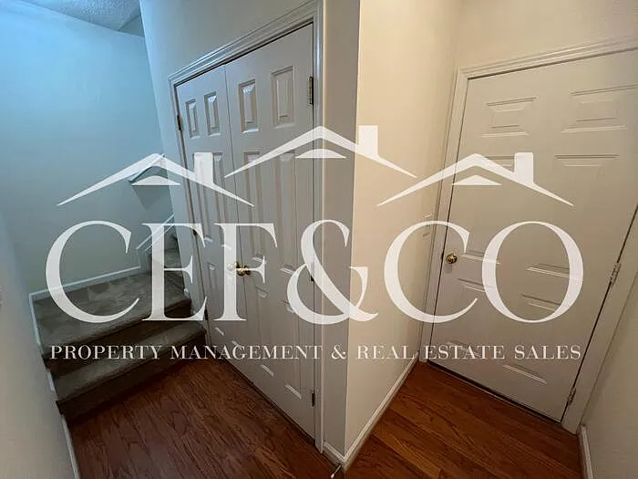 729 Lanyon Ln — Photo 19