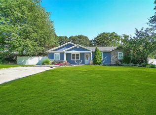 9 Gary Pl, Selden, NY 11784