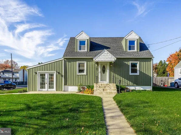 21 Webster Ave, Stratford, NJ 08084