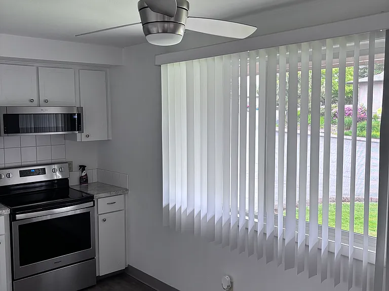 3606 NE 45th St — Photo 11