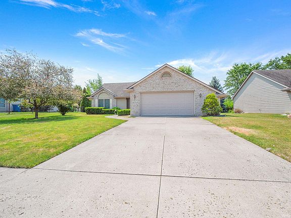 3rd image of 1107 Ashwood Dr