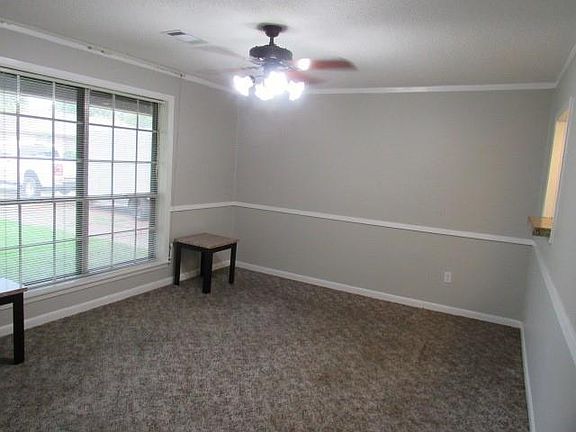 2nd image of 510 Royal St