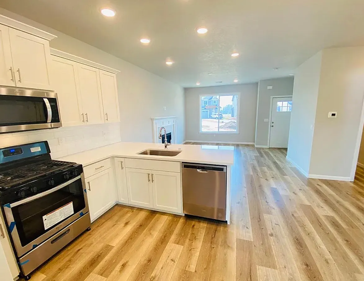 3 bed, 2.5 bath, 1532 sqft, $2,849 — Photo 1
