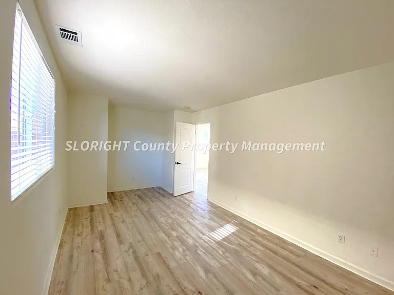 1654 Belmont Ct — Photo 19