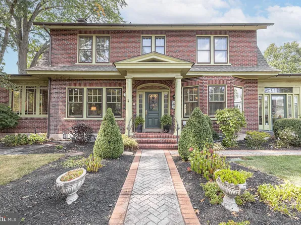 510 S 5th St, Perkasie, PA 18944
