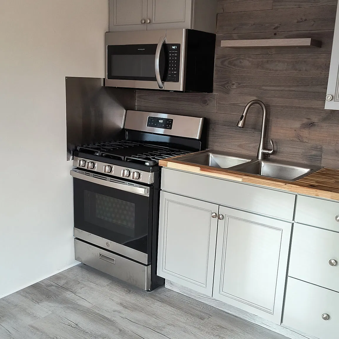 75 N Main Ave — Photo 3