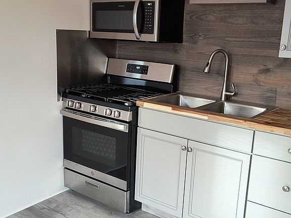 3rd image of 75 N Main Ave #2R