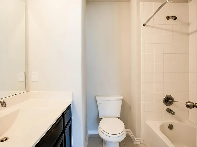 8049 Arezzo Dr — Photo 26