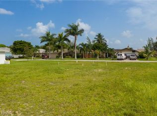324 SE 30th St, Cape Coral, FL 33904