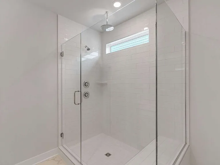134 Cloverfield Trail Dr — Photo 32