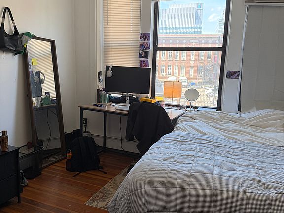 4th image of 750 Huntington Ave #2