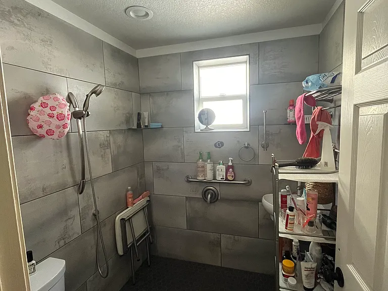 10381 Tributary Dr — Photo 3