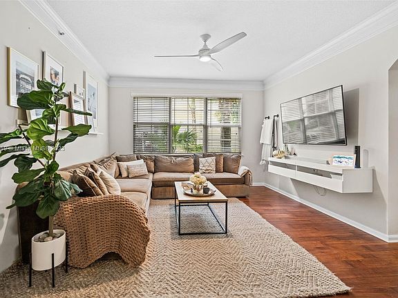 3rd image of 275 Murcia Dr APT 113
