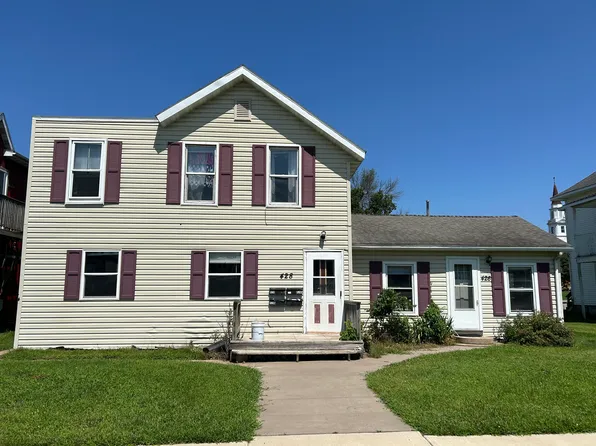 428 1/2 Chippewa St, Eau Claire, WI 54703