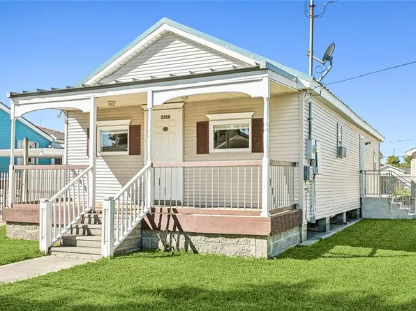 2308 Lloyds Ave, Chalmette, LA 70043