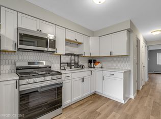 7081 170th St APT 1E, Tinley Park, IL 60477