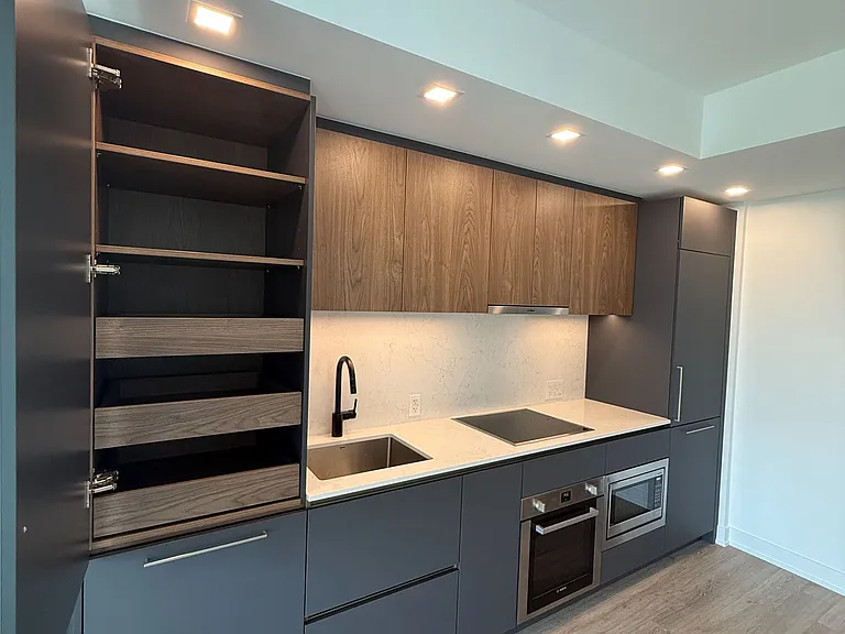 609 Sherbourne St #3008 — Photo 2