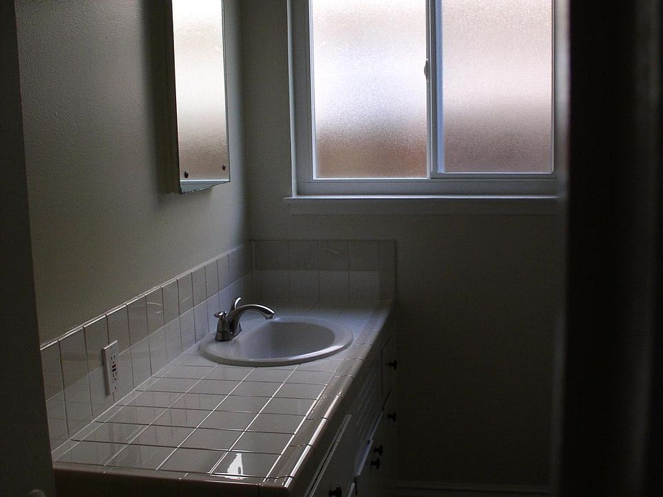bath vanity