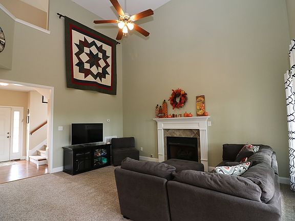 5th image of 3235 Camden Way